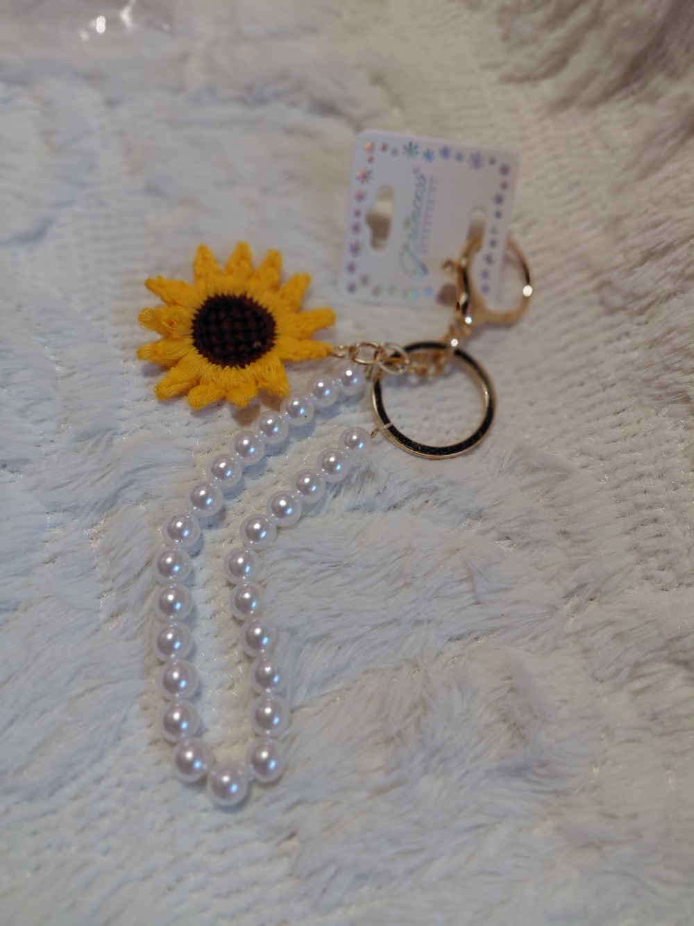 Sunflower Pearl Keychain - Yellow Sunflower & White Pearls